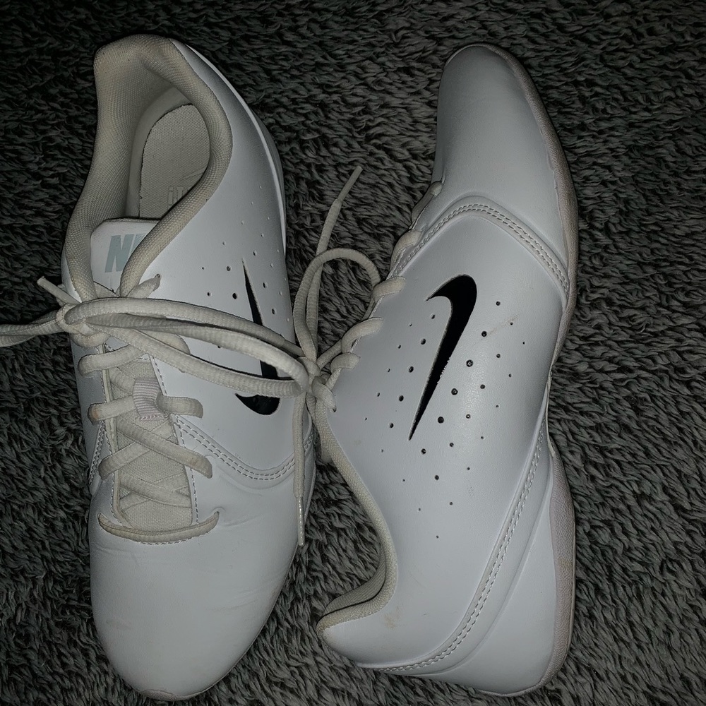 nike sideline cheer shoes